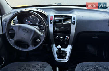 Внедорожник / Кроссовер Hyundai Tucson 2005 в  фото 23 Внедорожник / Кроссовер Hyundai Tucson 2005 в