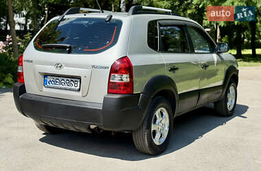 Внедорожник / Кроссовер Hyundai Tucson 2008 в 
