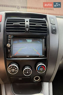 Внедорожник / Кроссовер Hyundai Tucson 2008 в 