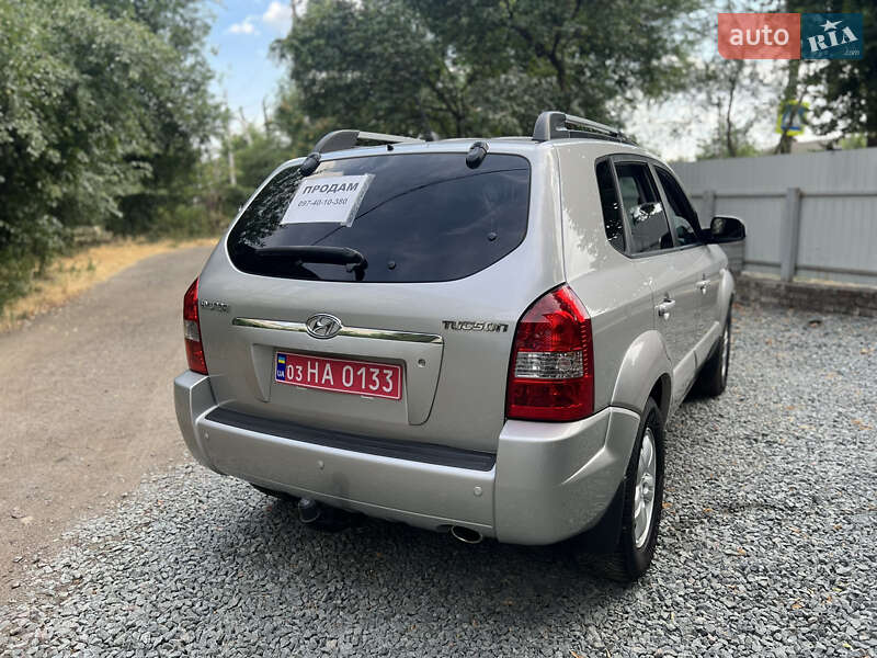 Позашляховик / Кросовер Hyundai Tucson 2009 в Дніпрі