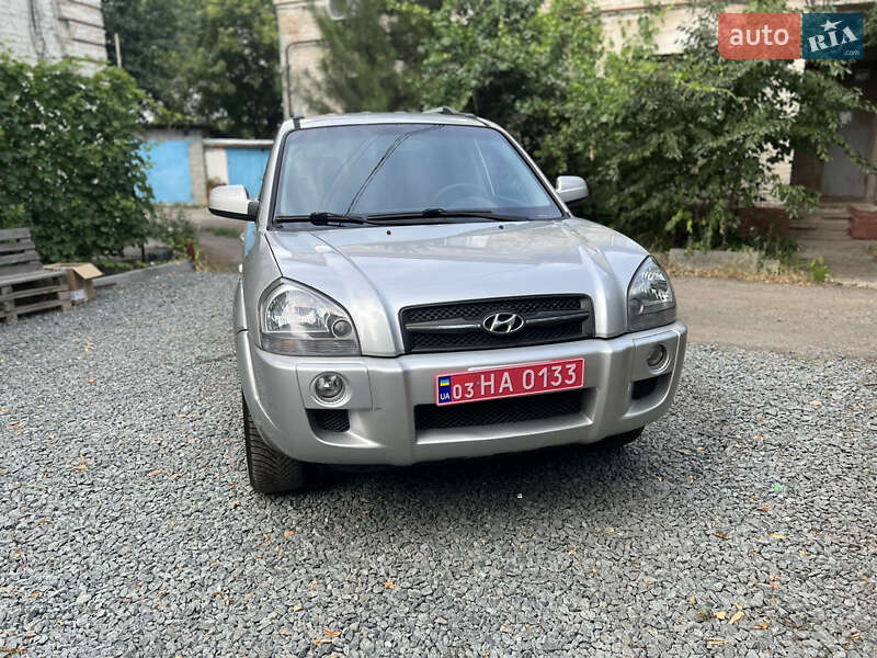 Позашляховик / Кросовер Hyundai Tucson 2009 в Дніпрі