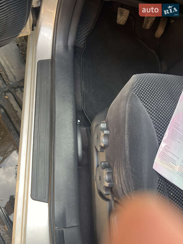 Позашляховик / Кросовер Hyundai Tucson 2009 в Дніпрі
