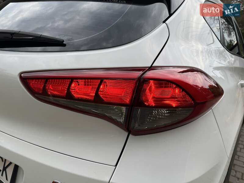 Внедорожник / Кроссовер Hyundai Tucson 2015 в Одессе