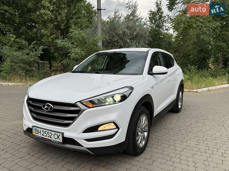 Внедорожник / Кроссовер Hyundai Tucson 2015 в Одессе