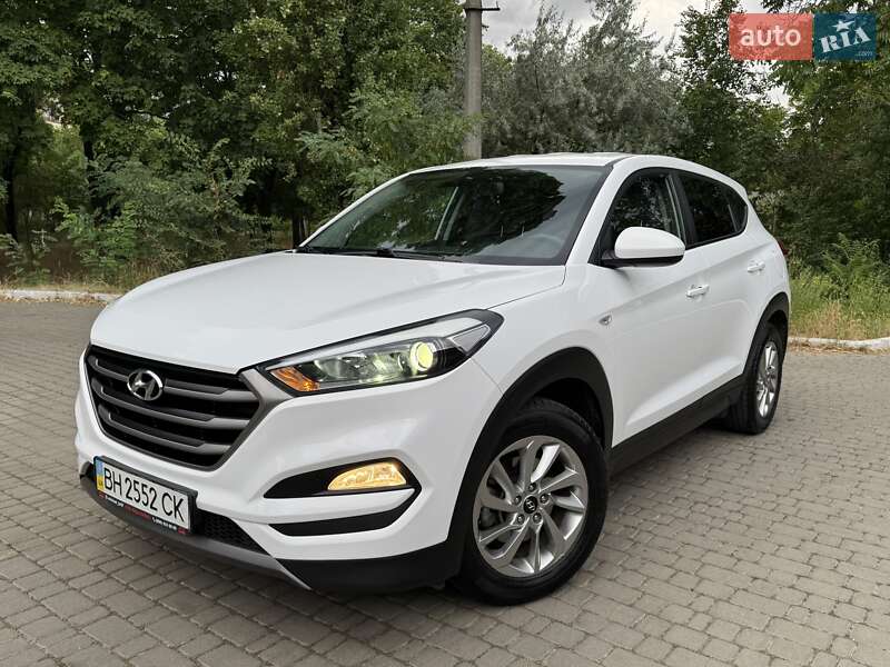 Внедорожник / Кроссовер Hyundai Tucson 2015 в Одессе