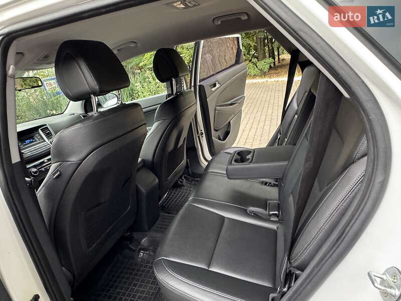 Внедорожник / Кроссовер Hyundai Tucson 2015 в Одессе