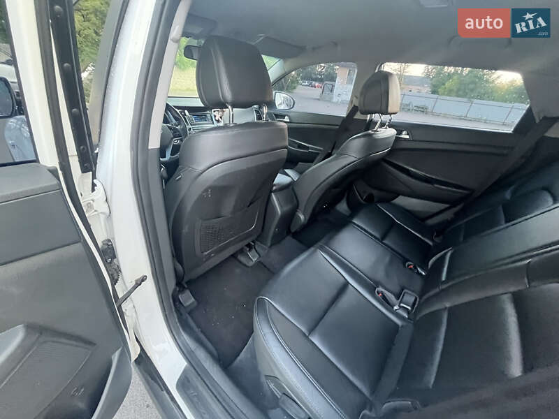 Внедорожник / Кроссовер Hyundai Tucson 2016 в Житомире фото 24 Внедорожник / Кроссовер Hyundai Tucson 2016 в Житомире