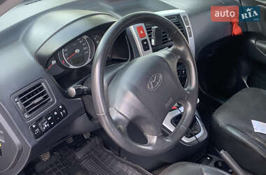 Внедорожник / Кроссовер Hyundai Tucson 2006 в 