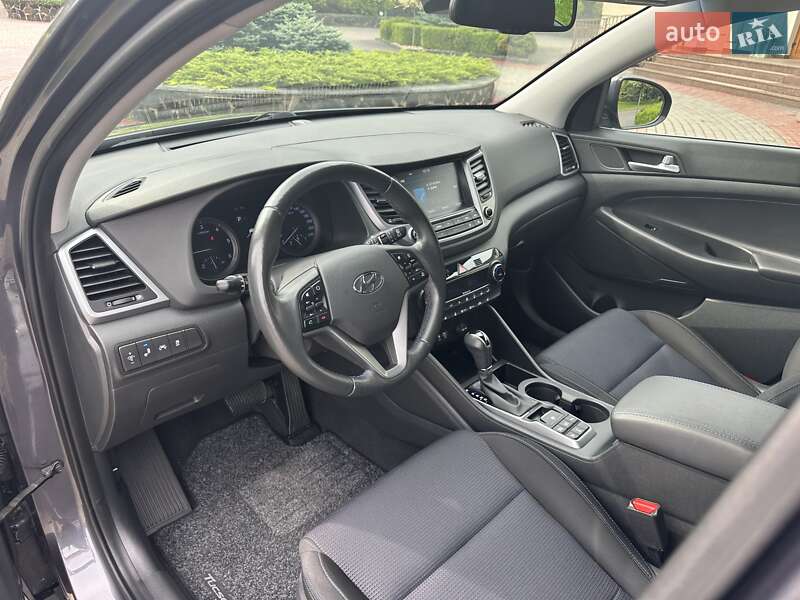 Внедорожник / Кроссовер Hyundai Tucson 2015 в Луцке