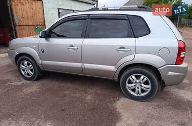 Внедорожник / Кроссовер Hyundai Tucson 2006 в 