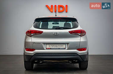 Внедорожник / Кроссовер Hyundai Tucson 2017 в 