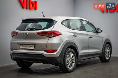 Внедорожник / Кроссовер Hyundai Tucson 2017 в 