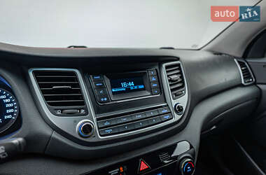 Внедорожник / Кроссовер Hyundai Tucson 2017 в 