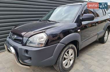 Внедорожник / Кроссовер Hyundai Tucson 2012 в Новых Петровцах
