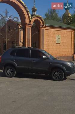 Внедорожник / Кроссовер Hyundai Tucson 2012 в 