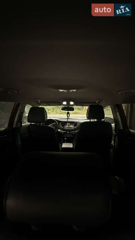 Позашляховик / Кросовер Hyundai Tucson 2016 в Івано-Франківську