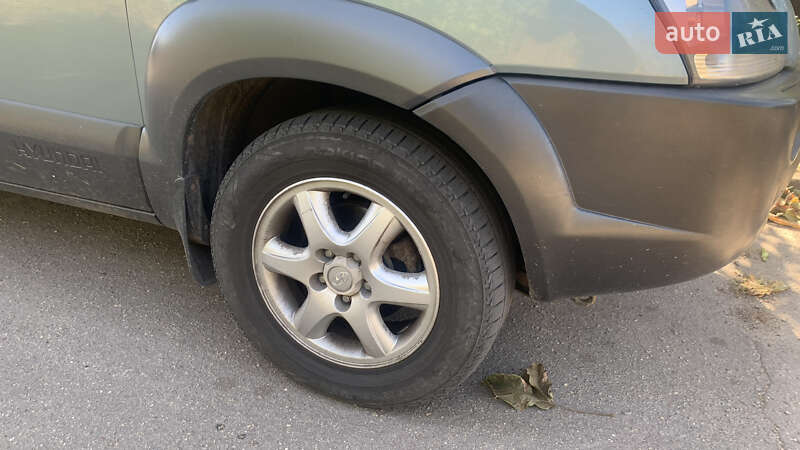 Позашляховик / Кросовер Hyundai Tucson 2004 в Кропивницькому