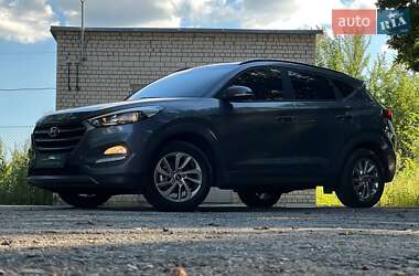 Позашляховик / Кросовер Hyundai Tucson 2016 в Києві
