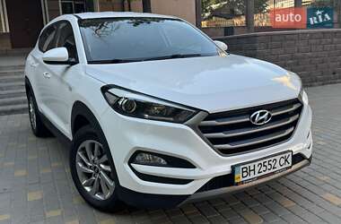 Внедорожник / Кроссовер Hyundai Tucson 2015 в Одессе
