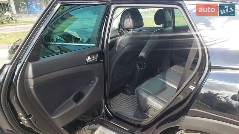 Внедорожник / Кроссовер Hyundai Tucson 2017 в Киеве