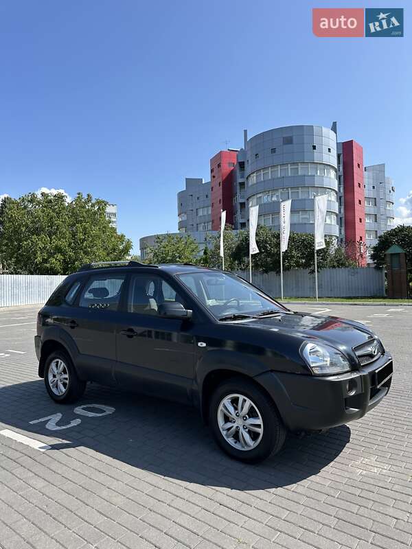 Внедорожник / Кроссовер Hyundai Tucson 2009 в Харькове