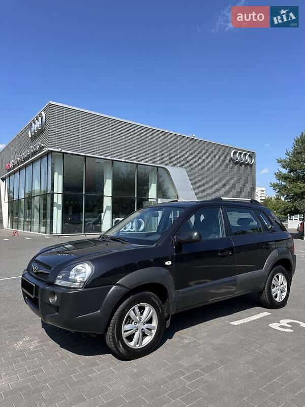 Внедорожник / Кроссовер Hyundai Tucson 2009 в Харькове