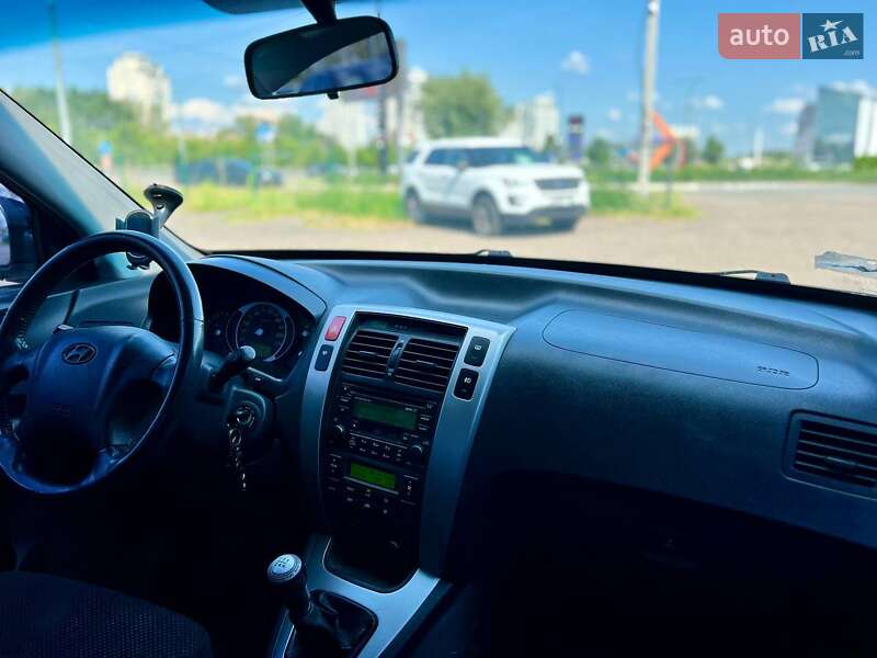 Позашляховик / Кросовер Hyundai Tucson 2007 в Києві