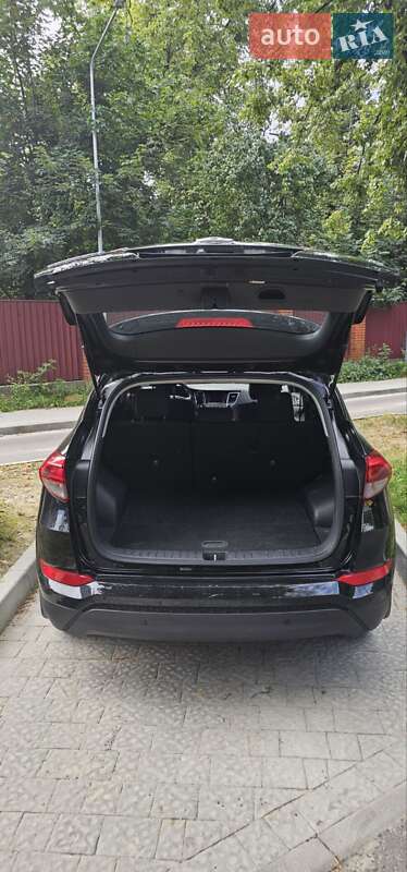 Позашляховик / Кросовер Hyundai Tucson 2017 в Львові