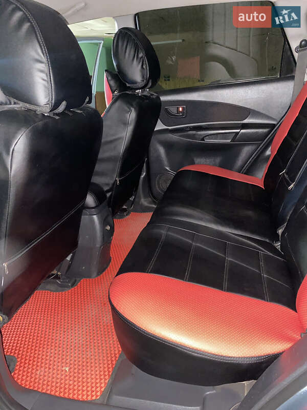 Позашляховик / Кросовер Hyundai Tucson 2008 в Малій Висці