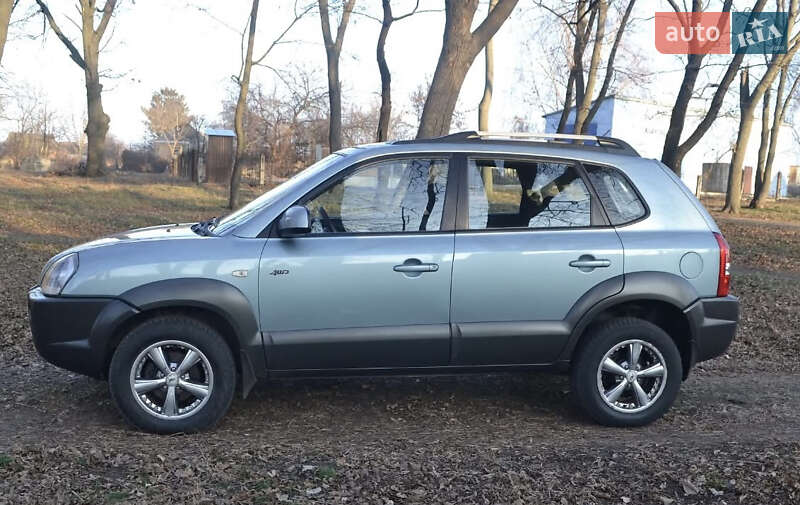 Позашляховик / Кросовер Hyundai Tucson 2008 в Малій Висці