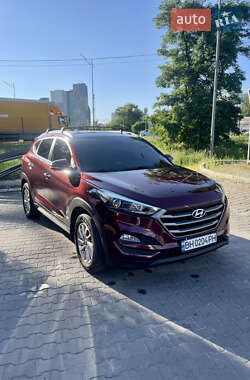 Позашляховик / Кросовер Hyundai Tucson 2017 в Києві