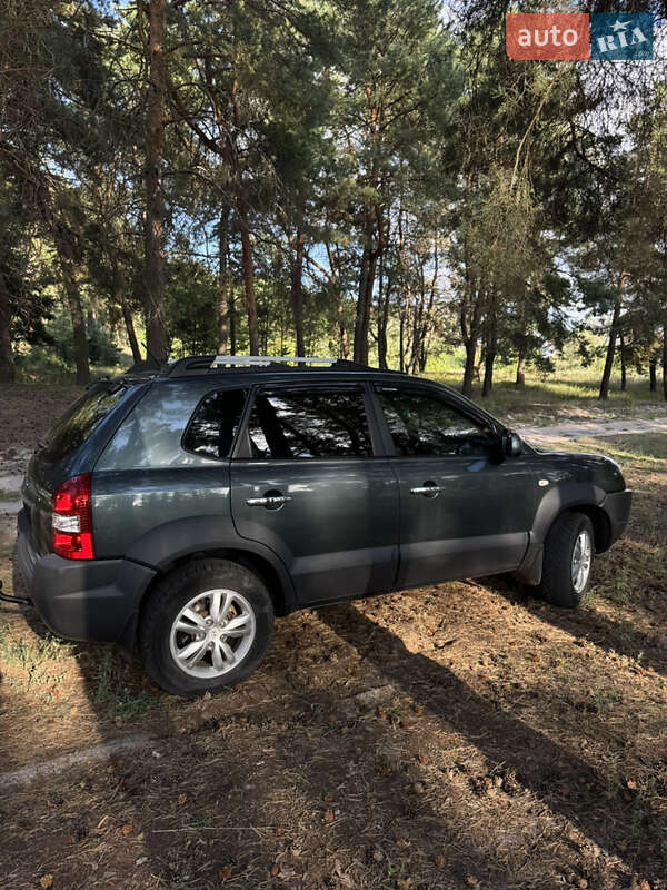 Внедорожник / Кроссовер Hyundai Tucson 2011 в Ахтырке