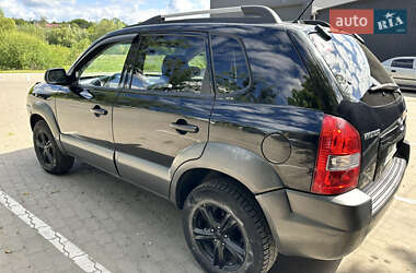 Внедорожник / Кроссовер Hyundai Tucson 2008 в 