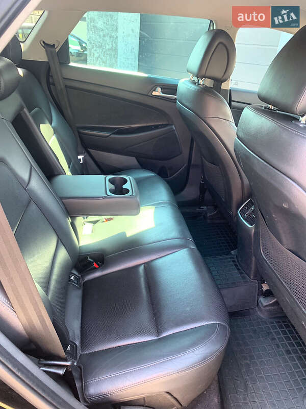 Внедорожник / Кроссовер Hyundai Tucson 2016 в Житомире