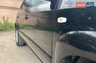 Внедорожник / Кроссовер Hyundai Tucson 2009 в 