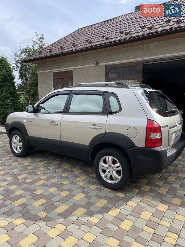 Внедорожник / Кроссовер Hyundai Tucson 2008 в Черновцах фото 37 Внедорожник / Кроссовер Hyundai Tucson 2008 в Черновцах