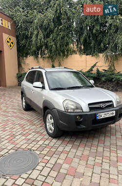 Позашляховик / Кросовер Hyundai Tucson 2010 в Рівному