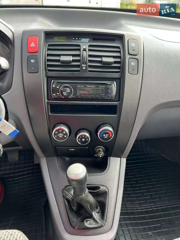 Позашляховик / Кросовер Hyundai Tucson 2005 в Рівному фото 22 Позашляховик / Кросовер Hyundai Tucson 2005 в Рівному