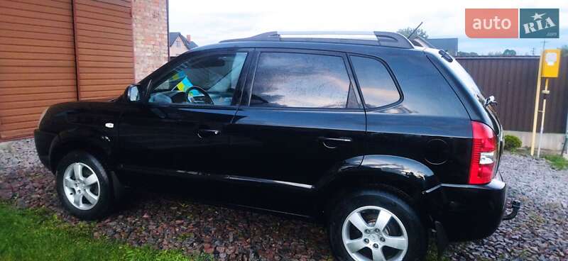 Позашляховик / Кросовер Hyundai Tucson 2006 в Рудки фото 3 Позашляховик / Кросовер Hyundai Tucson 2006 в Рудки