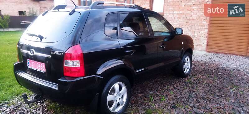Позашляховик / Кросовер Hyundai Tucson 2006 в Рудки фото 15 Позашляховик / Кросовер Hyundai Tucson 2006 в Рудки