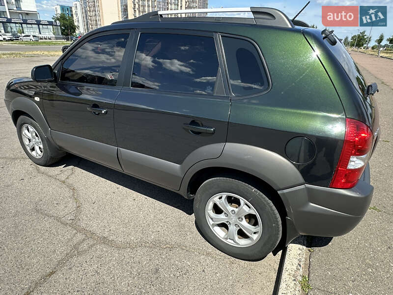 Внедорожник / Кроссовер Hyundai Tucson 2008 в Черкассах фото 4 Внедорожник / Кроссовер Hyundai Tucson 2008 в Черкассах