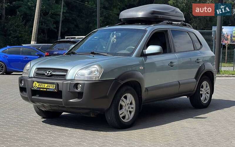 Позашляховик / Кросовер Hyundai Tucson 2006 в Чернівцях