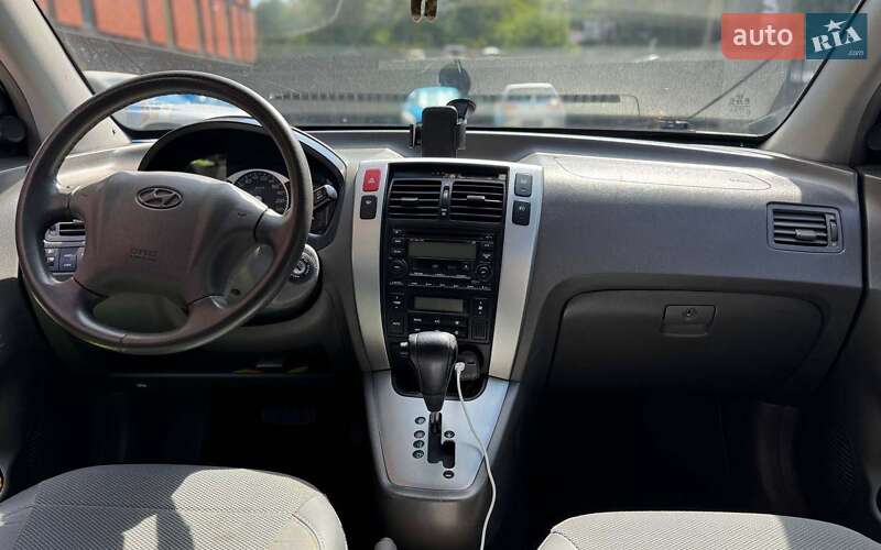 Позашляховик / Кросовер Hyundai Tucson 2006 в Чернівцях