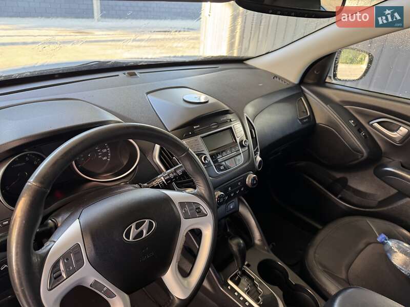 Позашляховик / Кросовер Hyundai Tucson 2012 в Черкасах