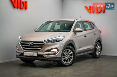 Позашляховик / Кросовер Hyundai Tucson 2016 в Києві