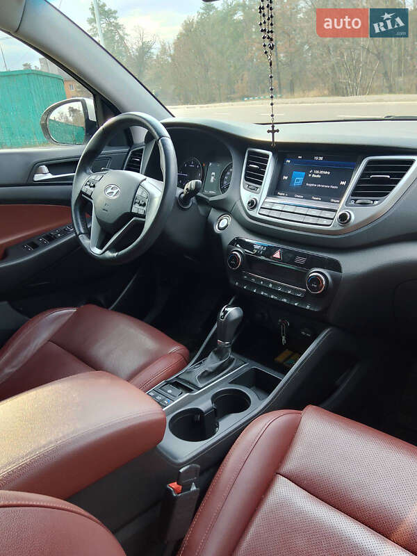 Внедорожник / Кроссовер Hyundai Tucson 2017 в Киеве фото 18 Внедорожник / Кроссовер Hyundai Tucson 2017 в Киеве