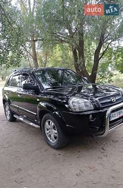 Внедорожник / Кроссовер Hyundai Tucson 2007 в 