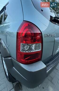 Внедорожник / Кроссовер Hyundai Tucson 2008 в 