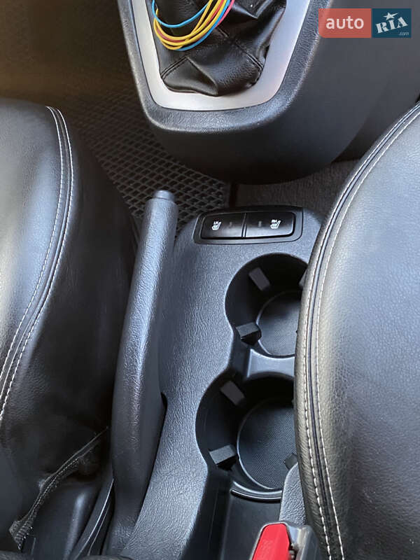 Позашляховик / Кросовер Hyundai Tucson 2008 в Калуші фото 17 Позашляховик / Кросовер Hyundai Tucson 2008 в Калуші