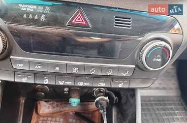 Внедорожник / Кроссовер Hyundai Tucson 2020 в 